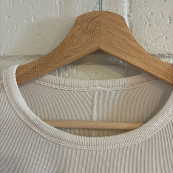Lululemon white ribbed longsleeve top - Picture 4 of 7